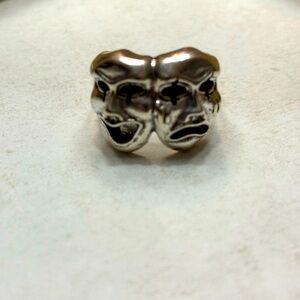 Halloween two faced joker ring